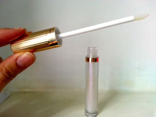 joan_collins_lip_gloss_review_3