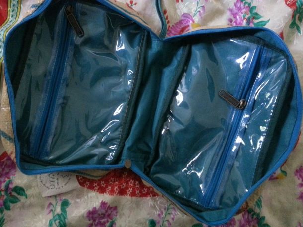 Utala_elephant_wash_bag_makeup_4