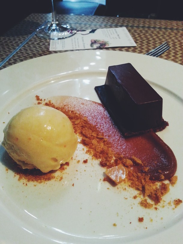 Processed with VSCOcam with f2 preset