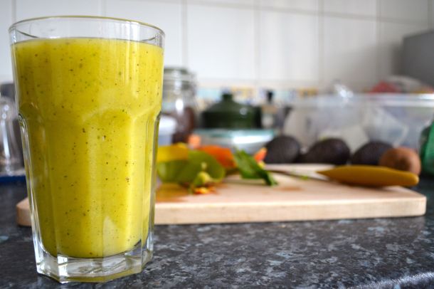 Mango Kiwi Mint Smoothie - 01