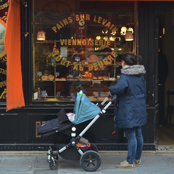 Paris Street Views - 26