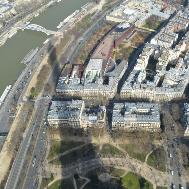 Paris Street Views - 34