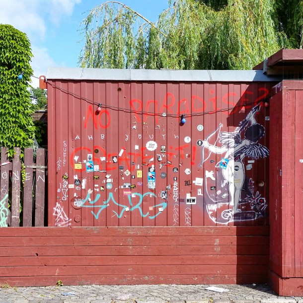 6 Grafitti near Badeschiff Berlin