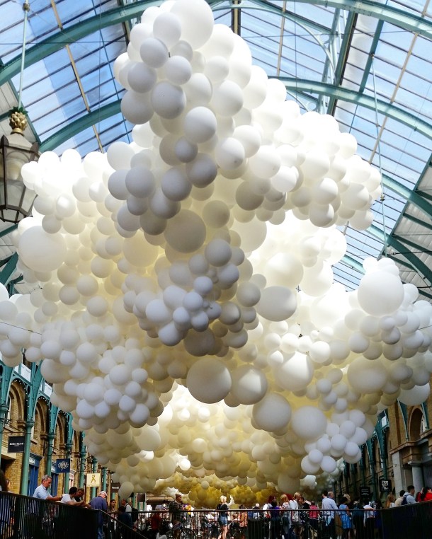 Charles Pétillon's Heartbeat featuring 100,000 balloons at Covent Garden, London 2