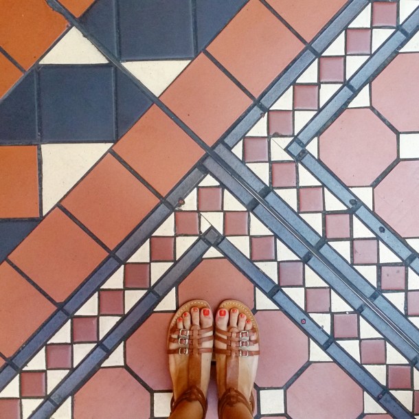 What I Wore - Abercrombie & Fitch Boyfriend Shirt and American Eagle Festival Shorts - 8