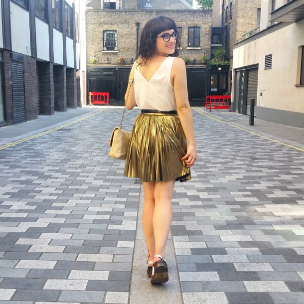 What I Wore - white v neck and gold skirt for summer 8