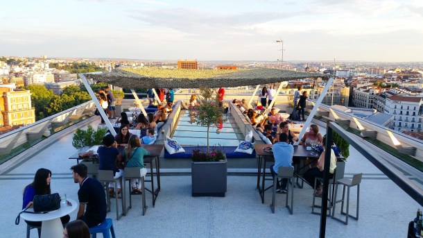 16 Lounging at Círculo de Bellas Artes