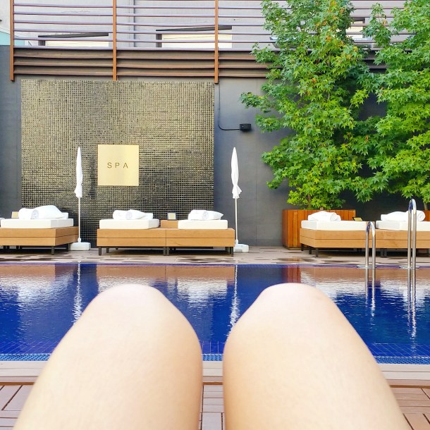 3 By the pool at Wellington Hotel