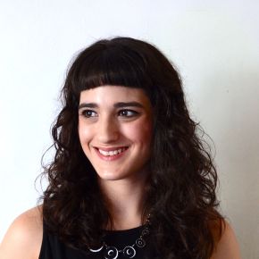 Get the look: everyday hairstyle for curly / wavy&nbsp;hair