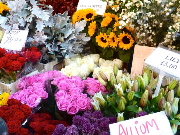 Call Me Katie - Columbia Road Flower Market in East London - 21
