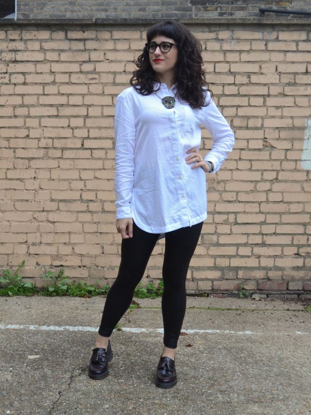 Call Me Katie - wearing black leather style leggings with an oversized white boyfriend shirt and fitted black jumper for a day to night office look - 03