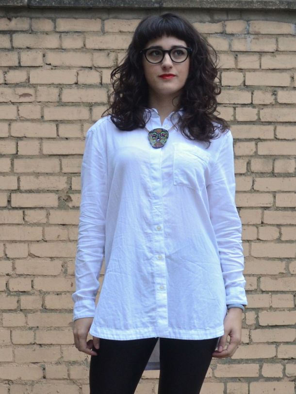 Call Me Katie - wearing black leather style leggings with an oversized white boyfriend shirt and fitted black jumper for a day to night office look - 06