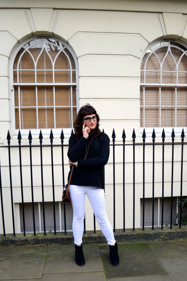 Call Me Katie - White jeans, black sweater and ankle boots for a day to night winter look - 03