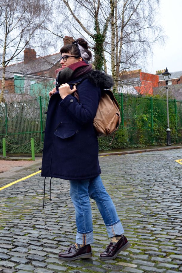 Call Me Katie - Wearing boyfriend jeans, flats, cosy knit sweater and a rucksack for a rainy day in Liverpool - 02