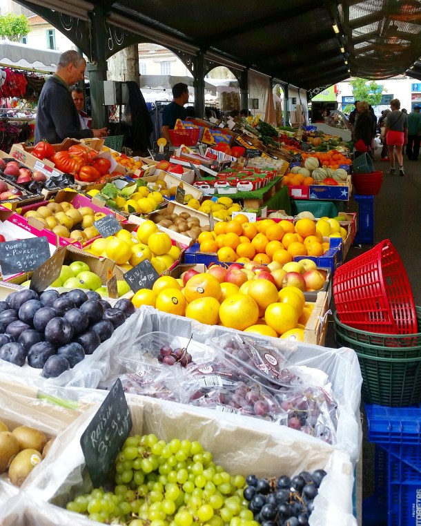 Call Me Katie - Magnum Cannes - market stalls